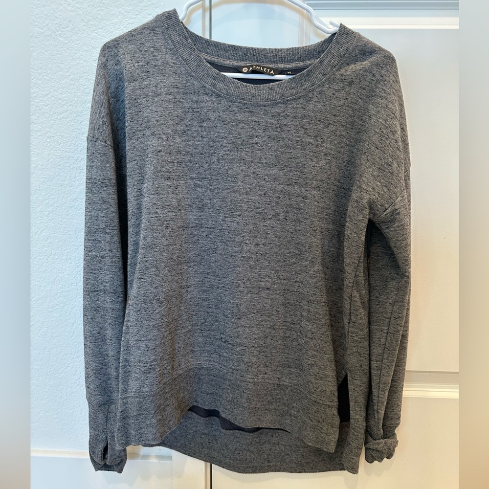 Athleta grey light crew neck